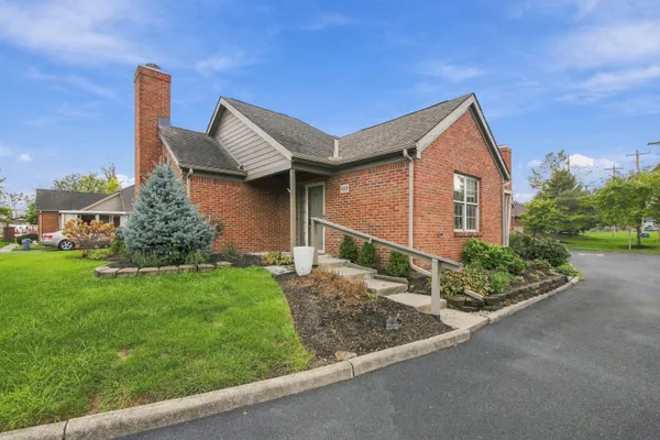$160,000 | 3613 Hunters Crossing Drive, Grove City, OH 43123
