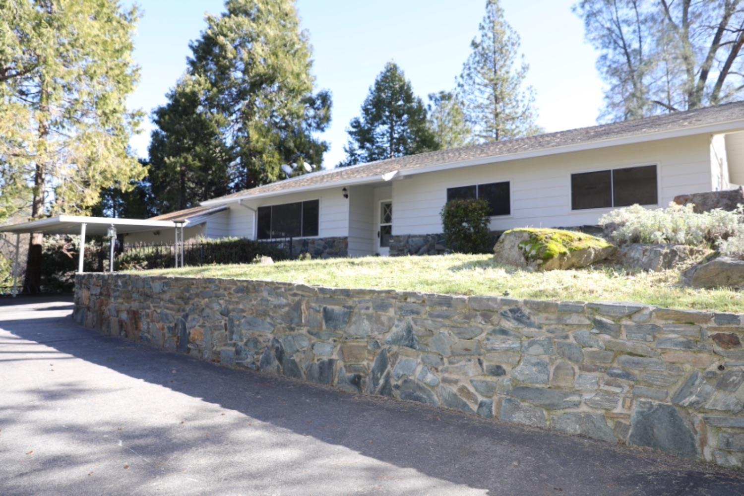 39753 Pine Ridge Road Oakhurst, CA 93644 - Photo 29 of 33 Gallery Image 29