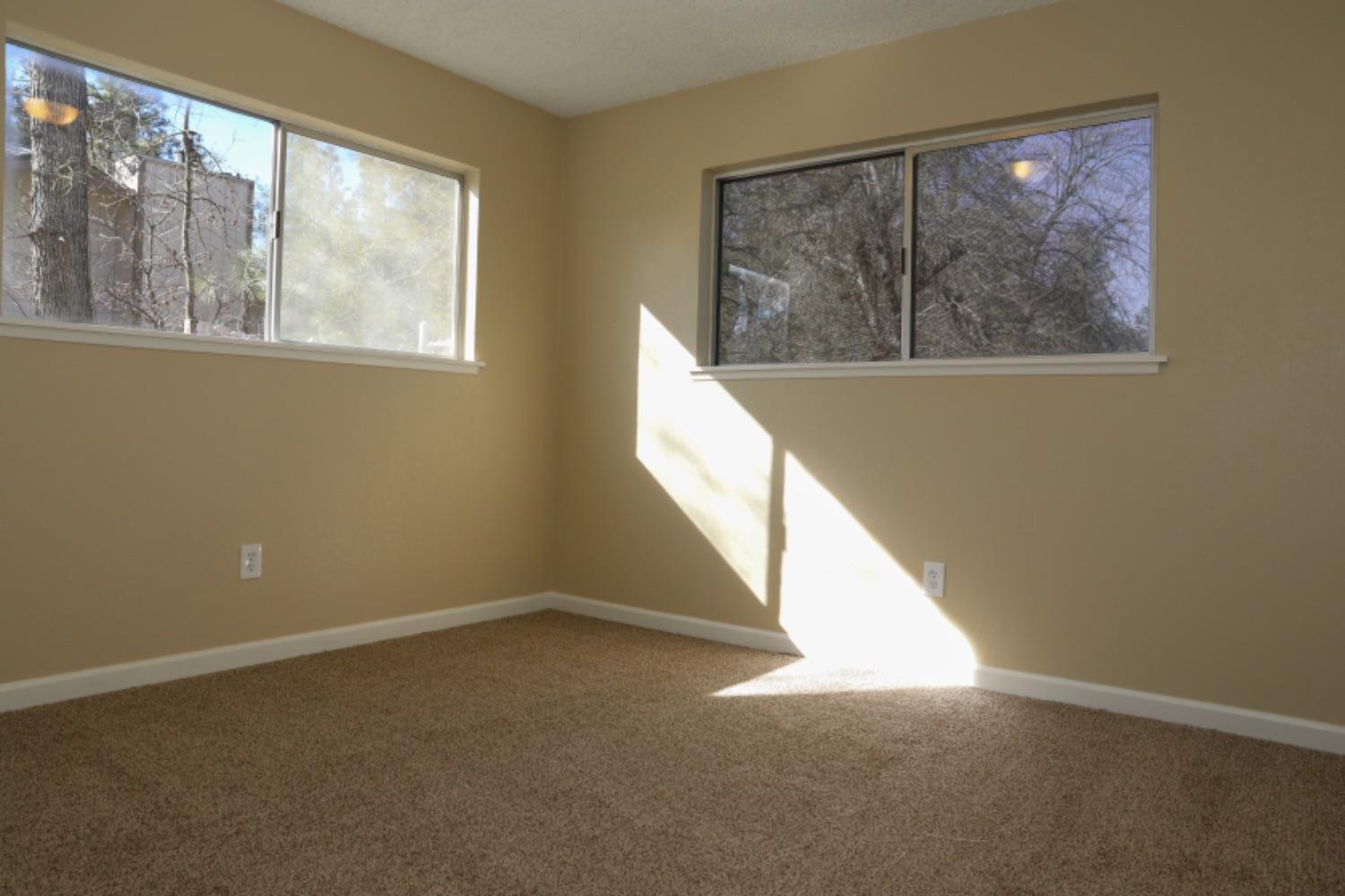 39753 Pine Ridge Road Oakhurst, CA 93644 - Photo 10 of 33 Gallery Image 10