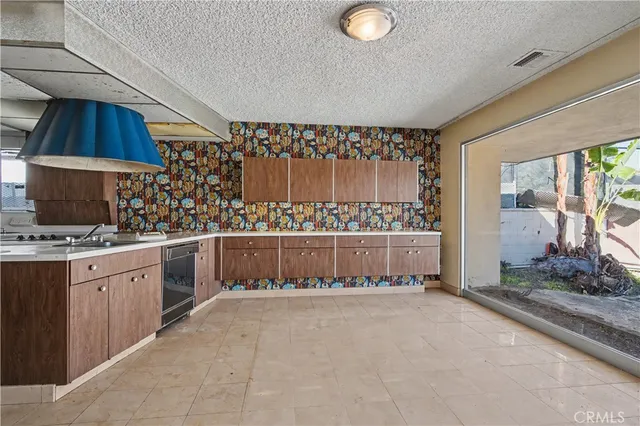 $1,700,000 | 9125 Gainford Street, Downey, CA 90240