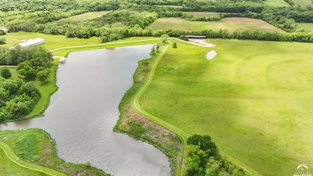 $1,950,000 | 1672 North 1 Road, Baldwin City, KS 66006