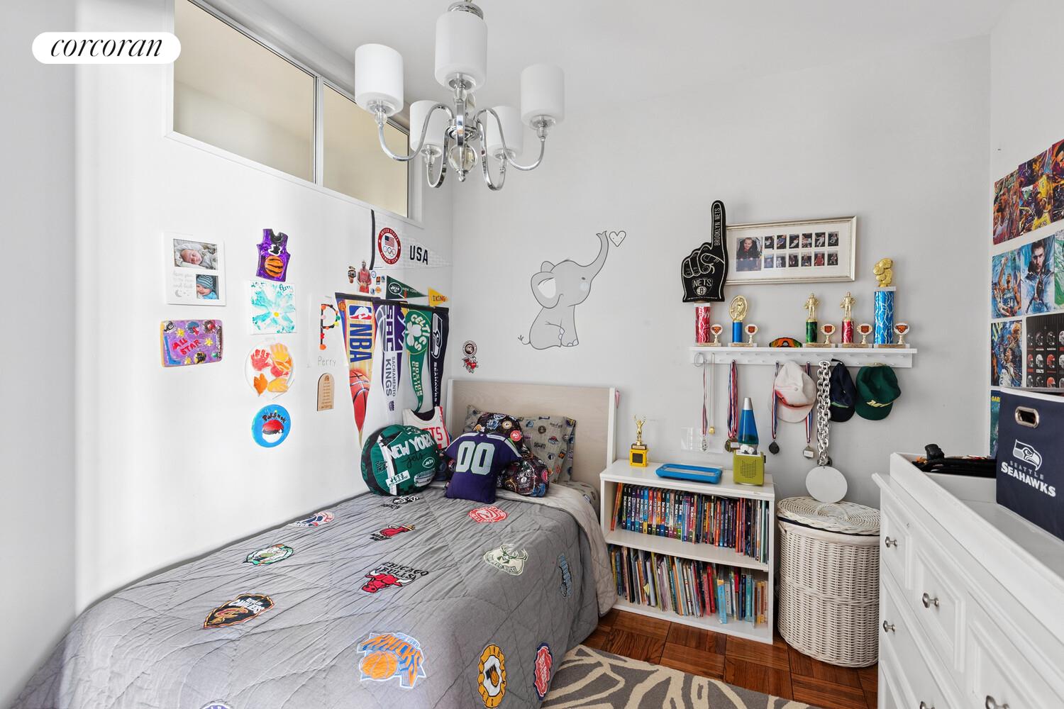 400 East 56th Street, Unit 17F Manhattan, NY 10022 - Photo 5 of 9