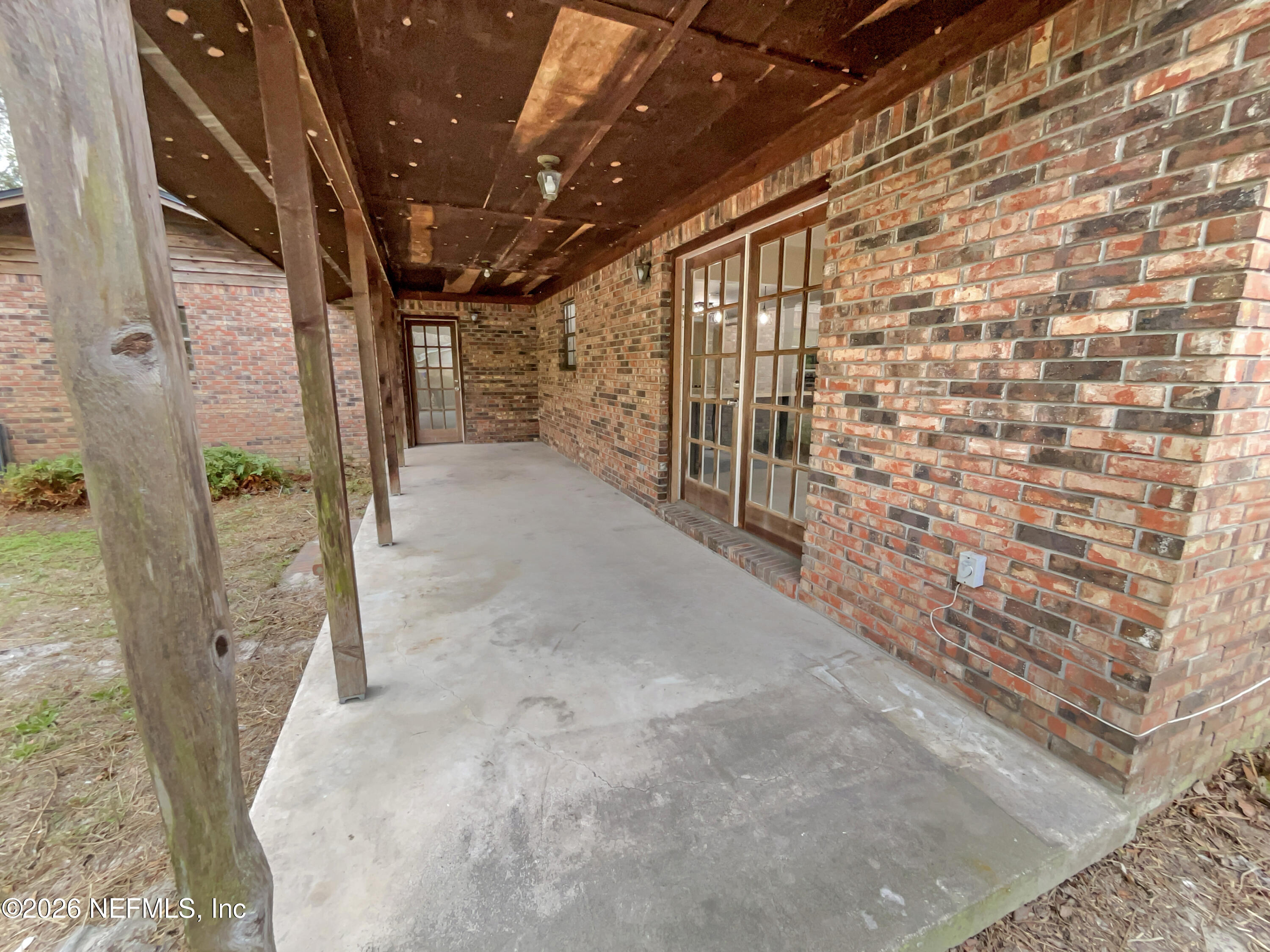 1555 Dolph Road Jacksonville, FL 32220 - Photo 20 of 21 a view of entryway