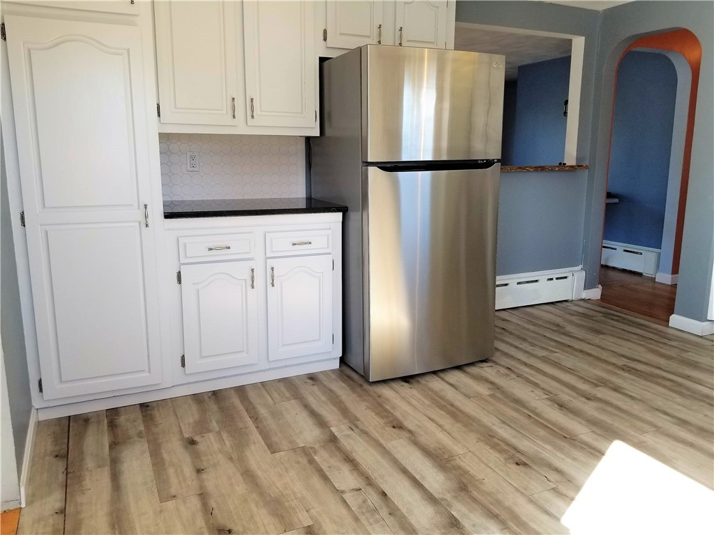 63 Long Meadow Road Portsmouth, RI 02871 - Photo 7 of 27 kitchen