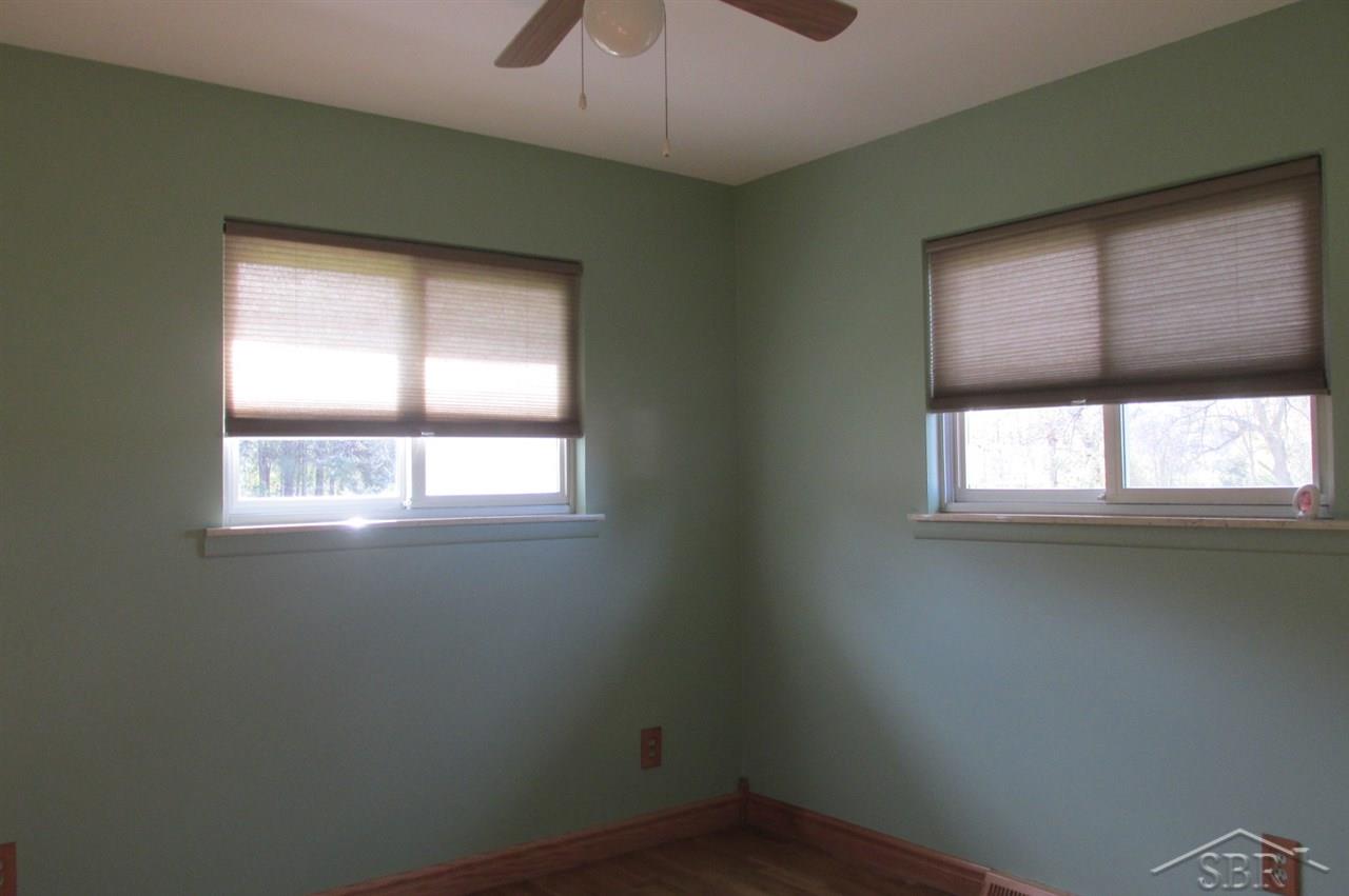 5665 Fort Road Saginaw, MI 48601 - Photo 7 of 20 50028165-6.JPG