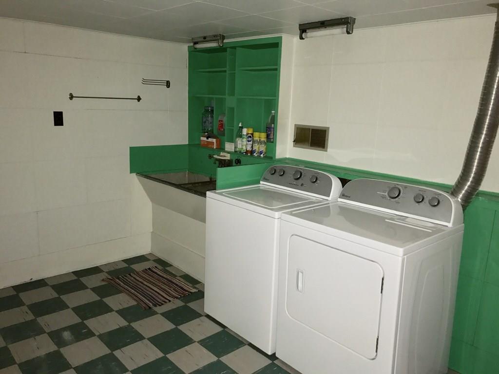 2485 Home Street Indiana, PA 15701 - Photo 9 of 11 Laundry