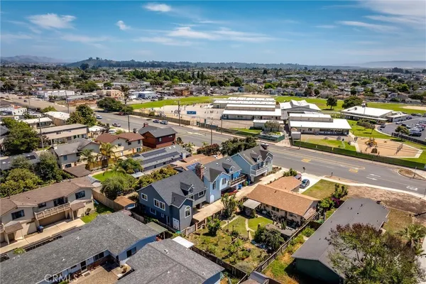 $795,000 | 1041 Longbranch Avenue, Grover Beach, CA 93433