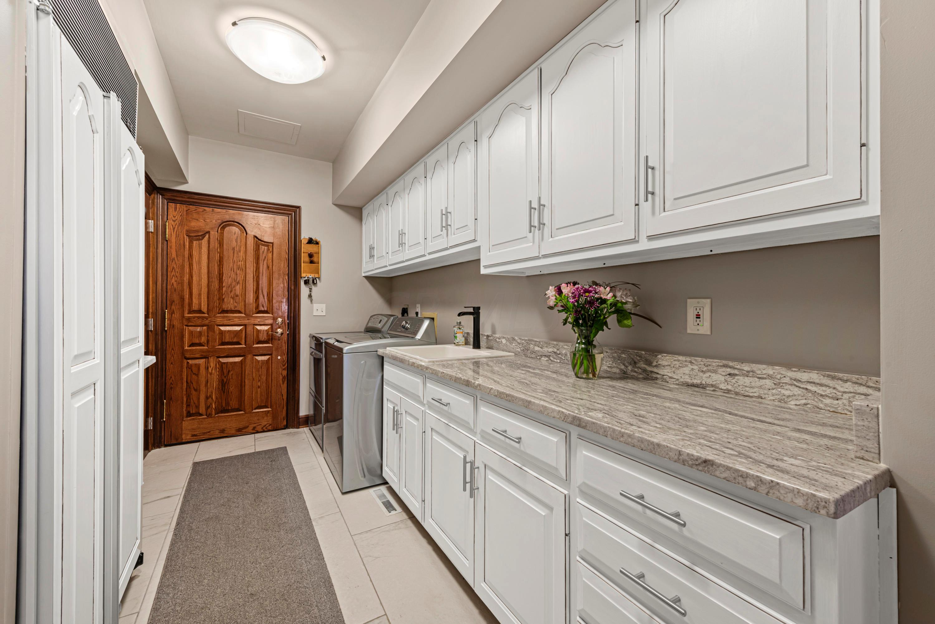 6360 Lambert Road Orient, OH 43146 - Photo 17 of 52 Gallery Image 17