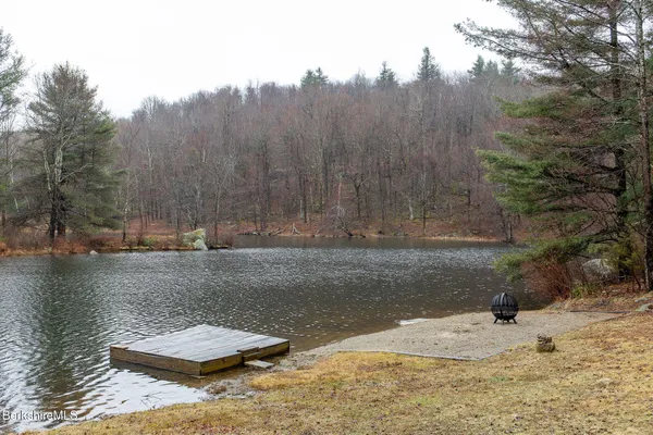 $433,700 | 313 Winter Drive, Becket, MA 01223