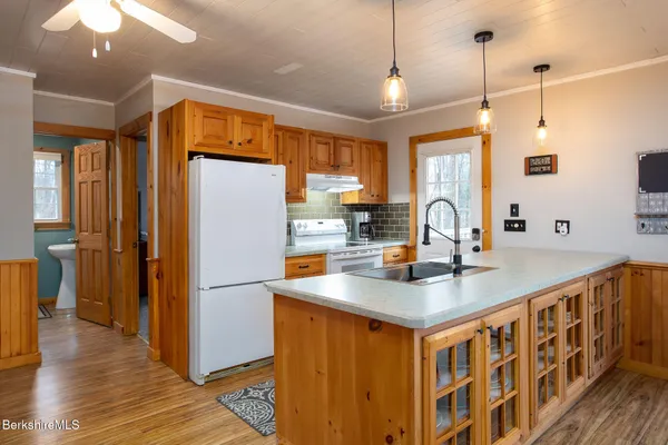 $433,700 | 313 Winter Drive, Becket, MA 01223
