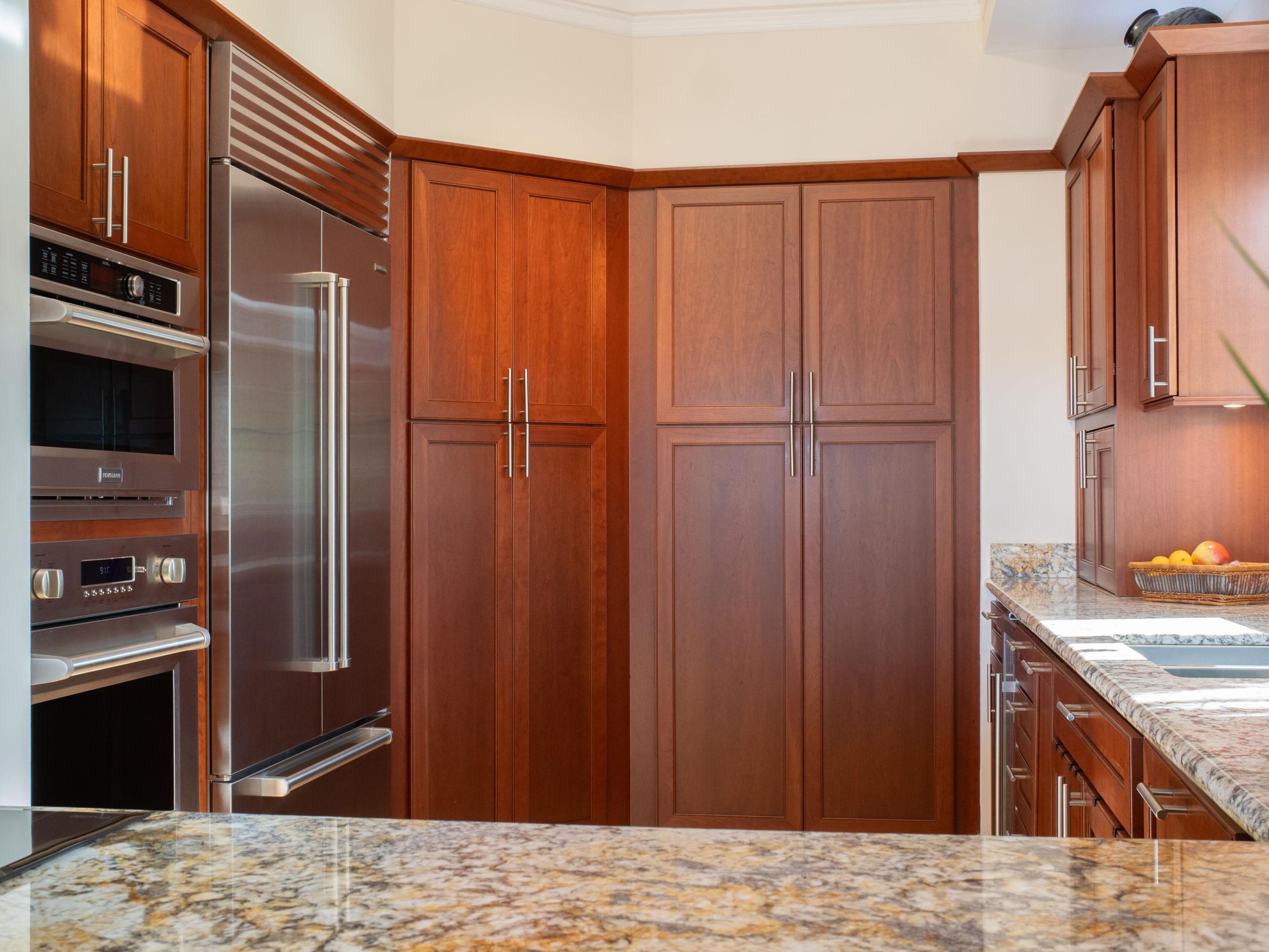 72 Kainui Loop, Unit 70A Kihei, HI 96753 - Photo 15 of 50 a view of kitchen with wooden floor