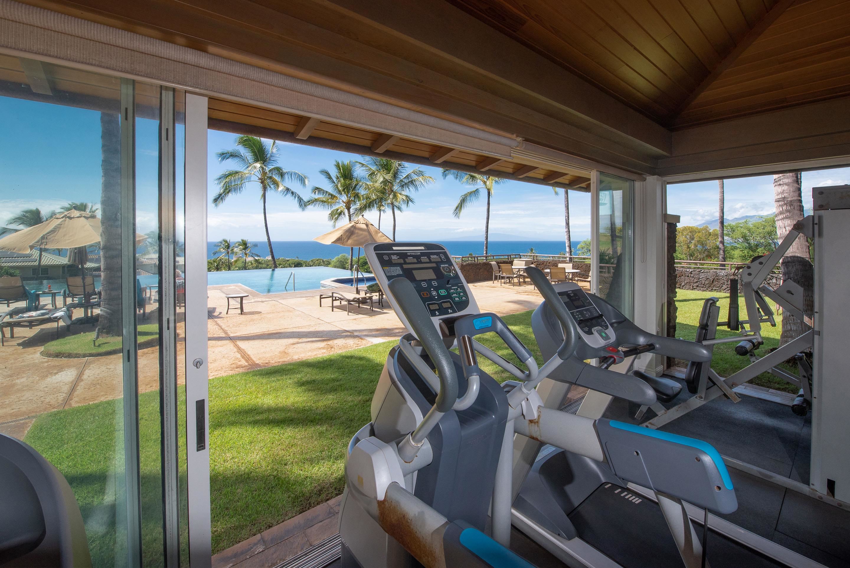 72 Kainui Loop, Unit 70A Kihei, HI 96753 - Photo 42 of 50 a view of living room with patio furniture and garden