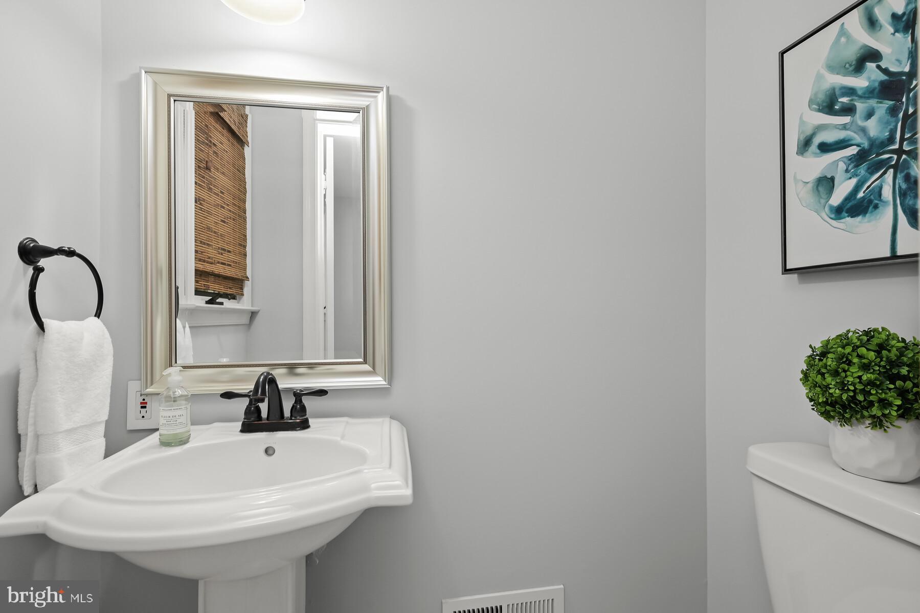 3047 Aberdeen Road Annapolis, MD 21403 - Photo 12 of 34 Gallery Image 12