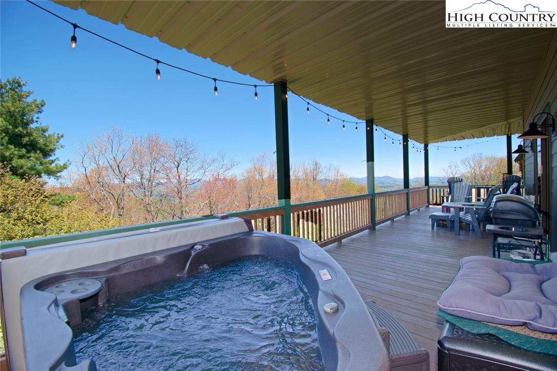 190 Summit Park Circle Boone, NC 28607 - Photo 37 of 50 a view of a chairs and table in patio