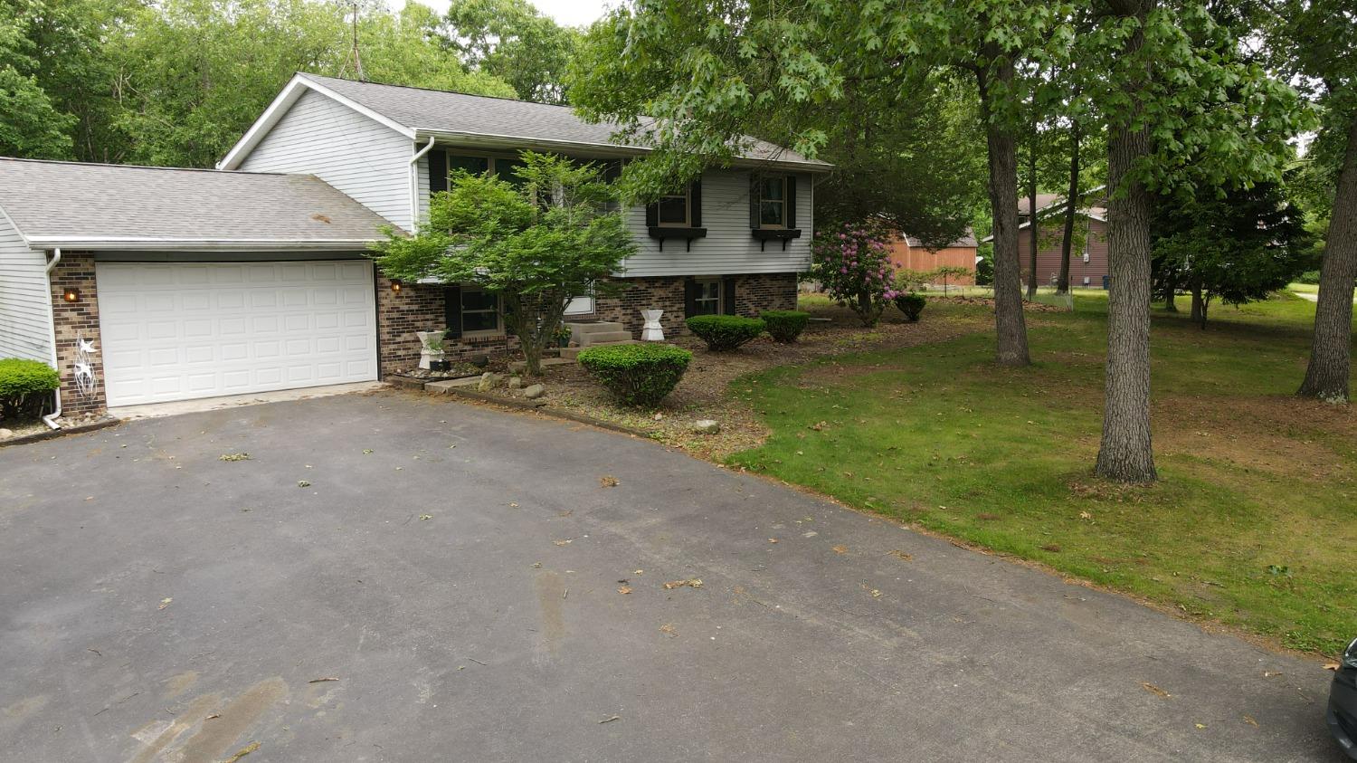 10903 Potomac Drive Demotte, IN 46310 - Photo 1 of 42 1500x843