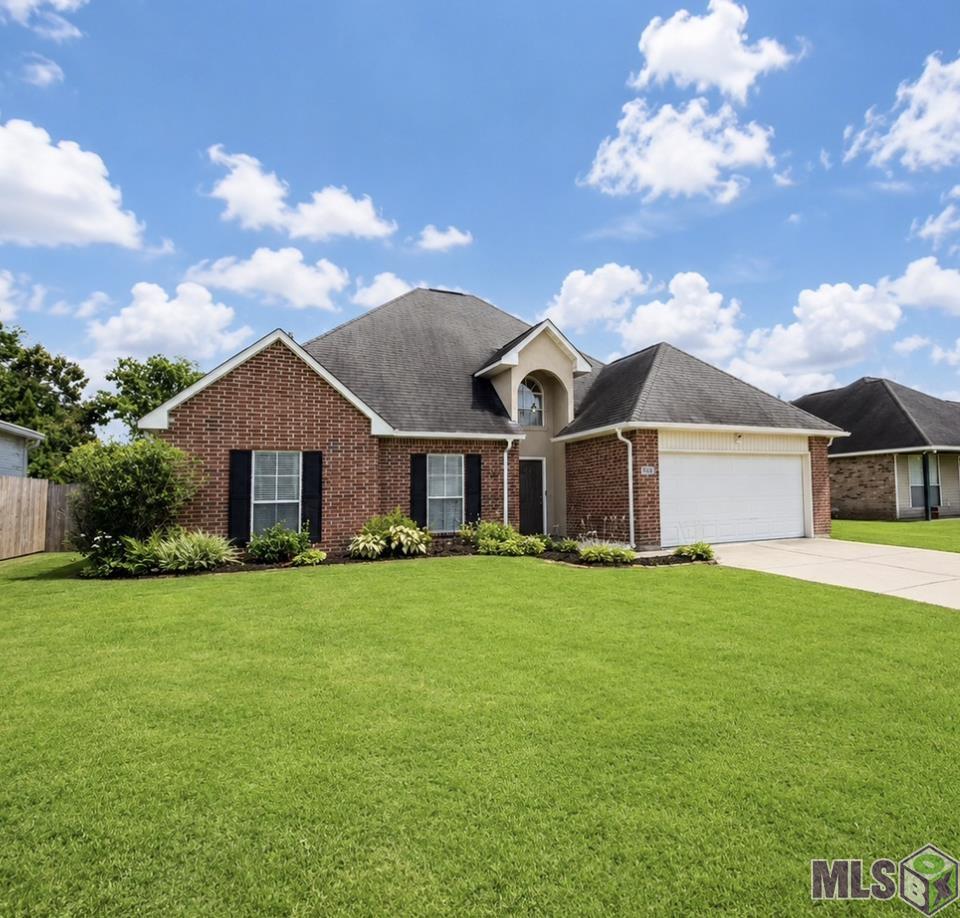 5196 Hemingway Drive Darrow, LA 70725 - Photo 2 of 19
