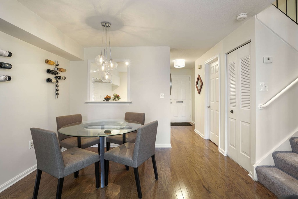 7 Beal's Cove Road, Unit E Hingham, MA 02043 - Photo 8 of 15 Gallery Image 8