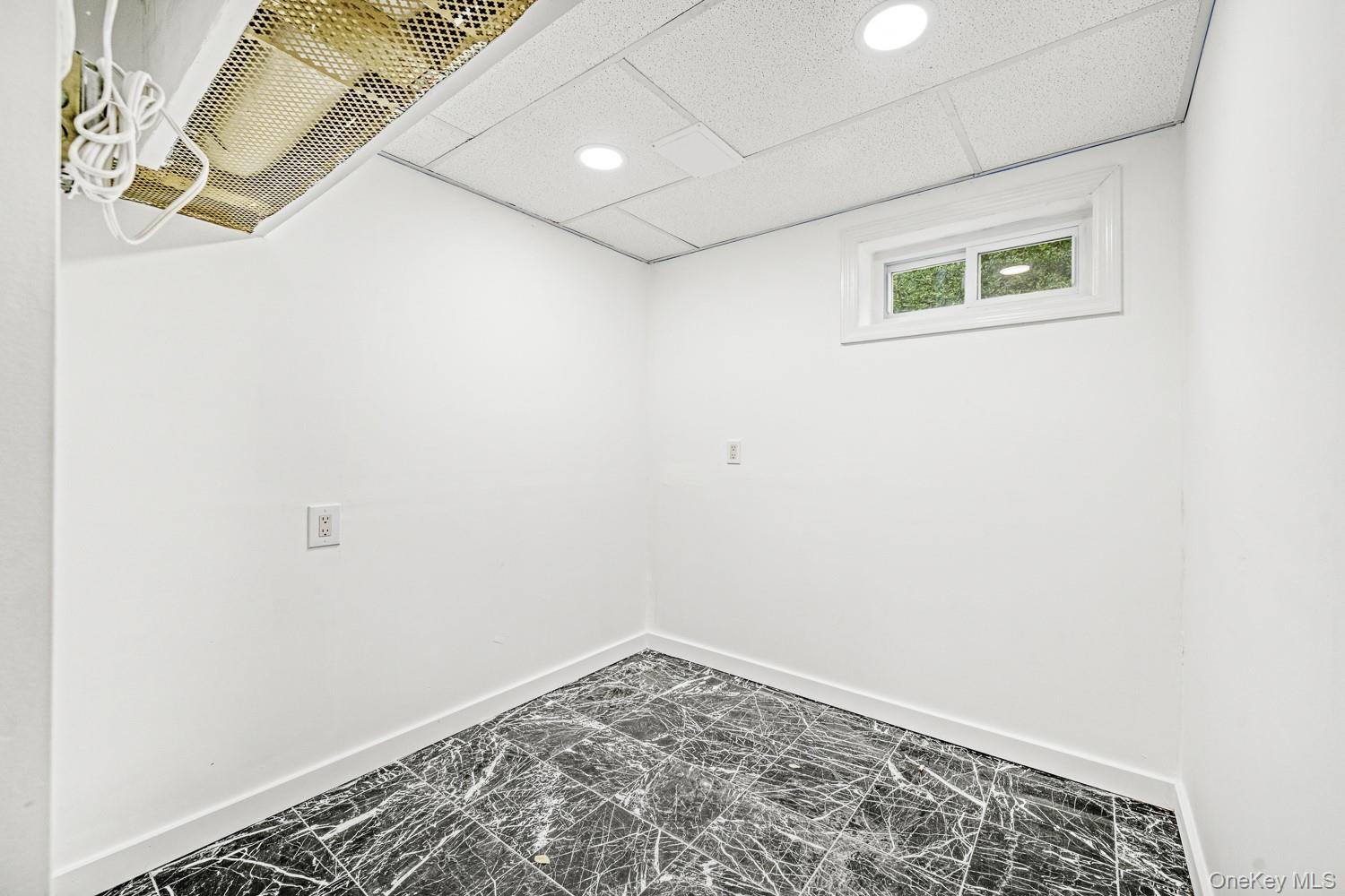 37 Keystone Place Hewlett, NY 11557 - Photo 36 of 45 a view of an empty room