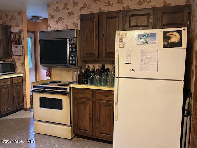 311 Cottrell Road Greenwich, NY 12834 - Photo 8 of 51 kitchen