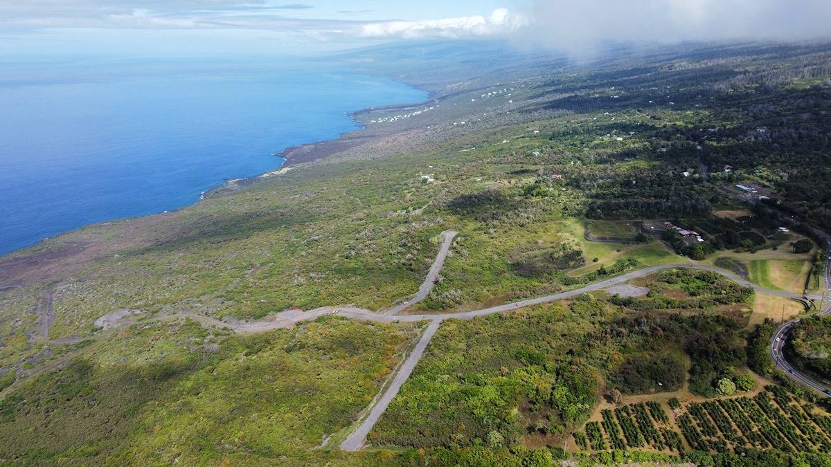 87-4035 Lot 12 Aukele Place Captain Cook, HI 96704 - Photo 5 of 11 a view of a yard
