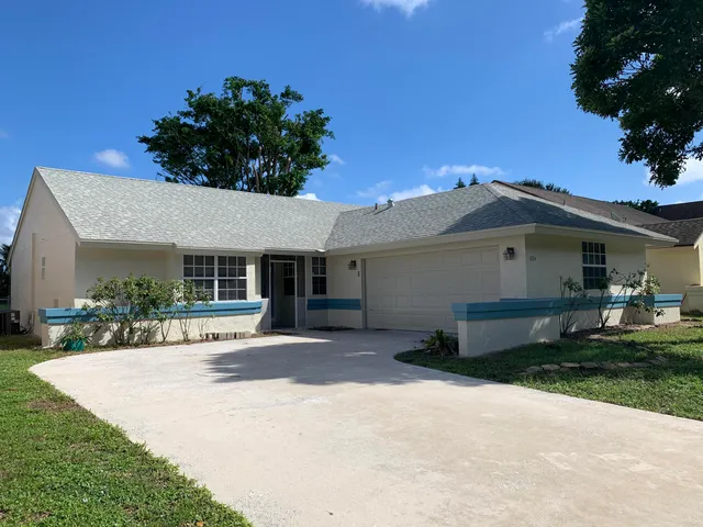 $2,850 | 1824 Edgewater Drive, Boynton Beach, FL 33436