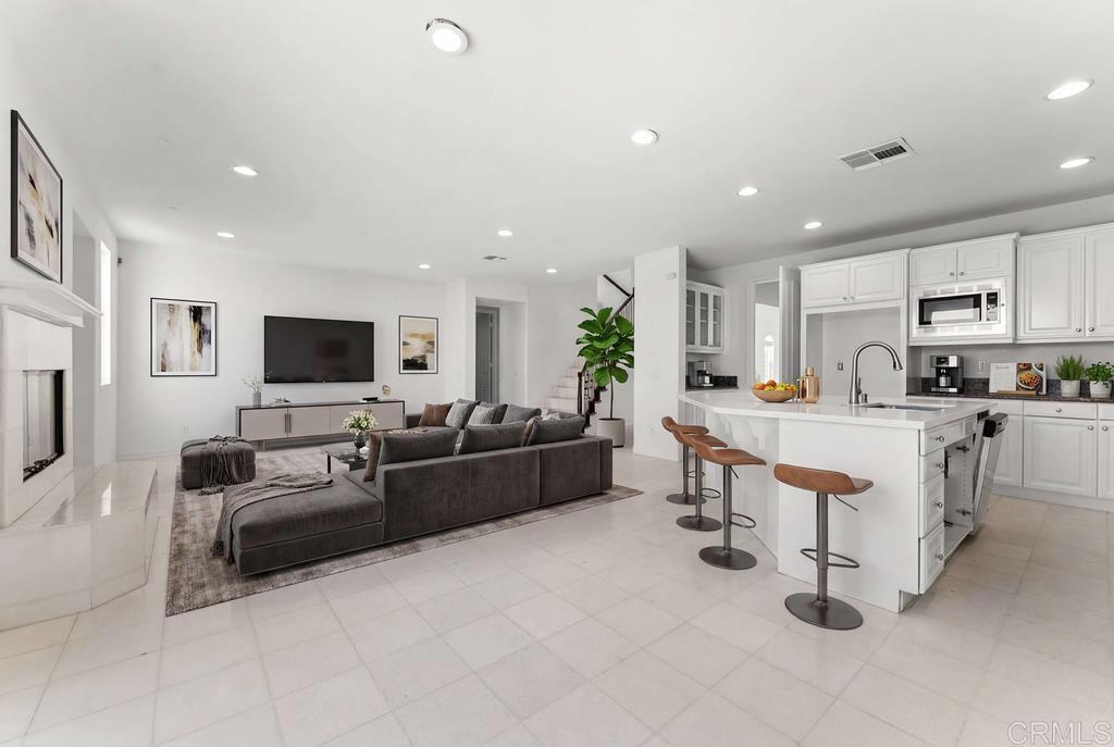 1004 Red Granite Road Chula Vista, CA 91913 - Photo 3 of 45 Virtually staged image