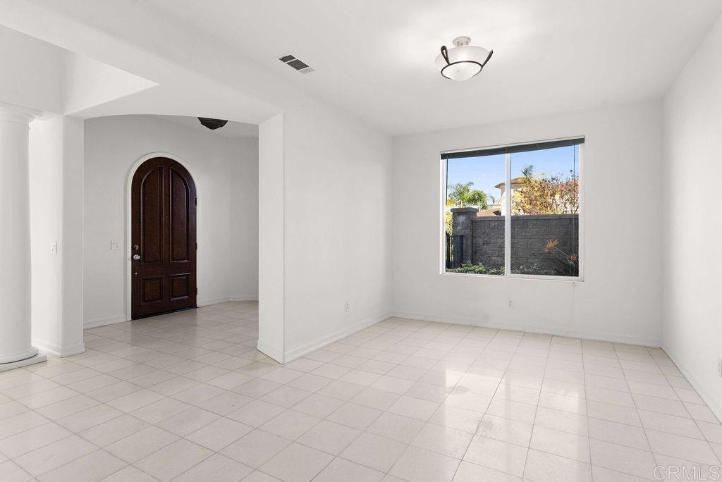 1004 Red Granite Road Chula Vista, CA 91913 - Photo 10 of 45 Dining Room