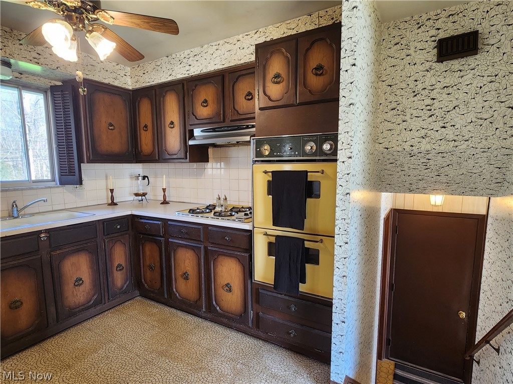 8165 Midland Road Mentor, OH 44060 - Photo 15 of 49