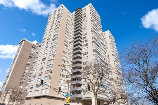 a view of a large multi story building