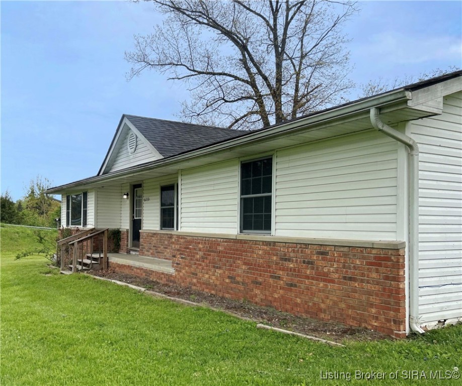 6233 East Hunterstown Road Lexington, IN 47138 - Photo 3 of 20 Gallery Image 3