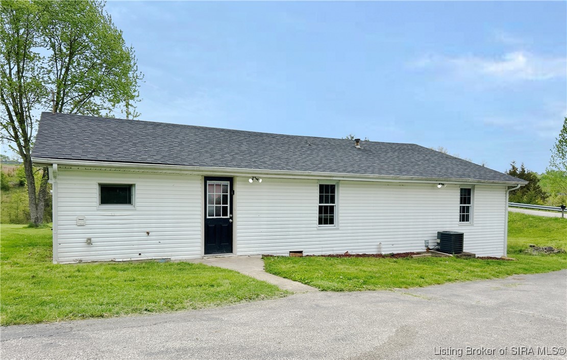 6233 East Hunterstown Road Lexington, IN 47138 - Photo 4 of 20 Gallery Image 4