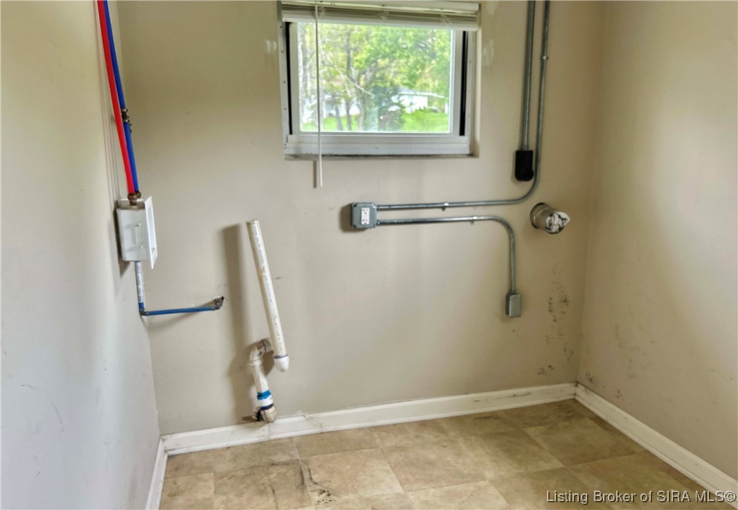 6233 East Hunterstown Road Lexington, IN 47138 - Photo 8 of 20 Gallery Image 8