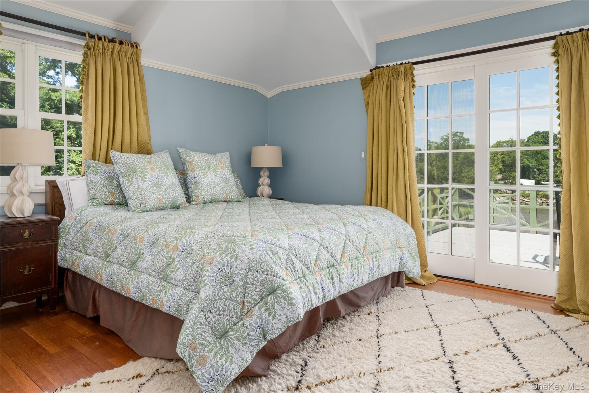 87 Hix Avenue Rye, NY 10580 - Photo 24 of 43