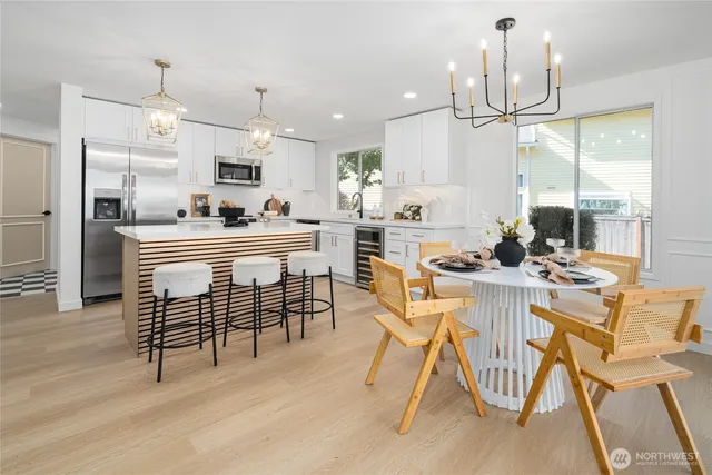 $1,199,450 | 4204 243rd Place Southeast, Sammamish, WA 98029