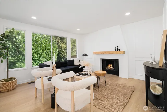 $1,199,450 | 4204 243rd Place Southeast, Sammamish, WA 98029