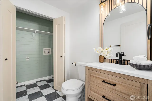 $1,199,450 | 4204 243rd Place Southeast, Sammamish, WA 98029