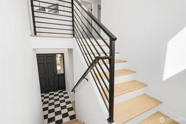 $1,199,450 | 4204 243rd Place Southeast, Sammamish, WA 98029