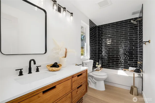 $1,199,450 | 4204 243rd Place Southeast, Sammamish, WA 98029