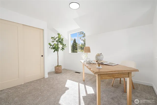 $1,199,450 | 4204 243rd Place Southeast, Sammamish, WA 98029