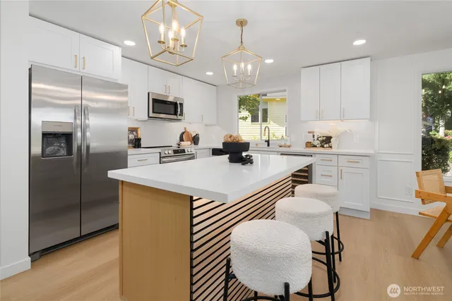 $1,199,450 | 4204 243rd Place Southeast, Sammamish, WA 98029