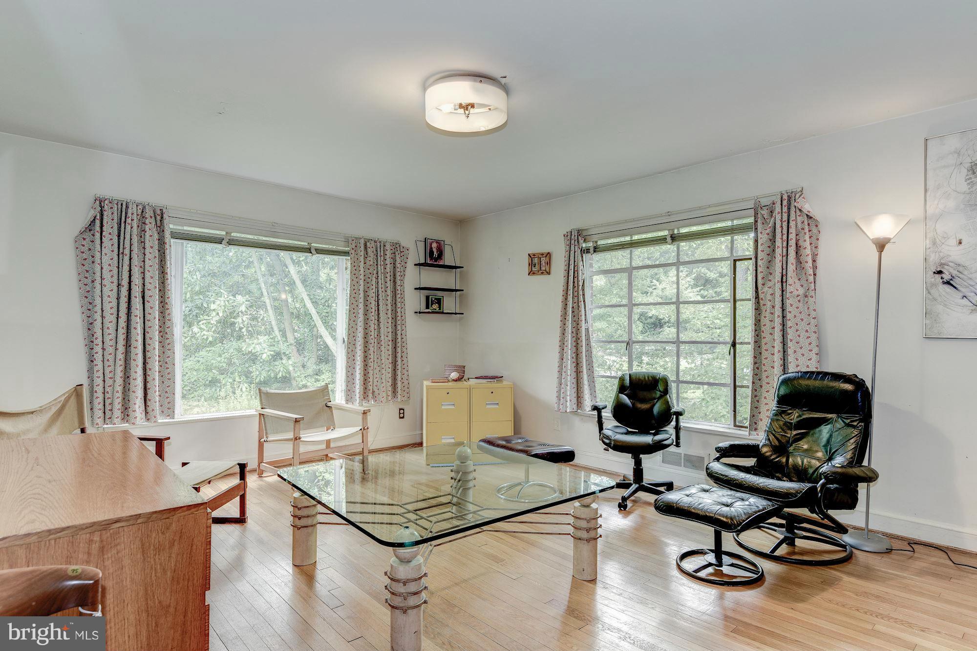 8601 Beech Tree Road Bethesda, MD 20817 - Photo 3 of 16 Master Bedroom