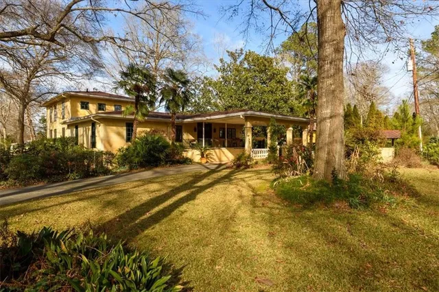 $499,000 | 687 Lakeshore Drive, Jackson, GA 30233