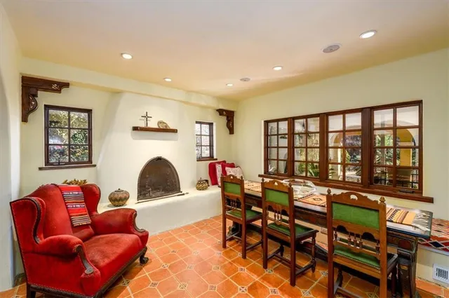 $499,000 | 687 Lakeshore Drive, Jackson, GA 30233