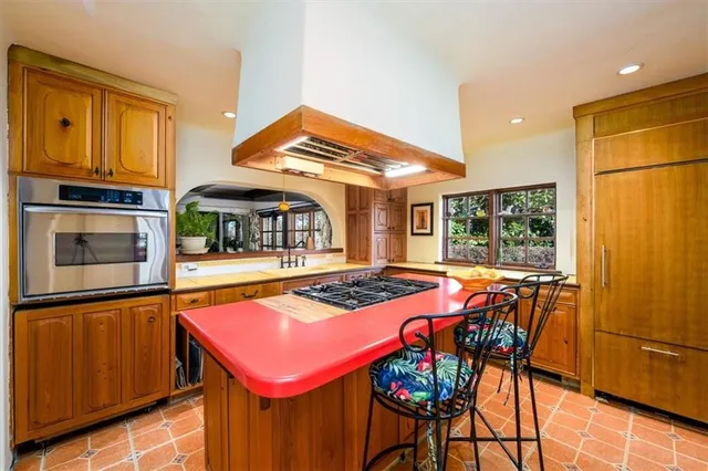 $499,000 | 687 Lakeshore Drive, Jackson, GA 30233