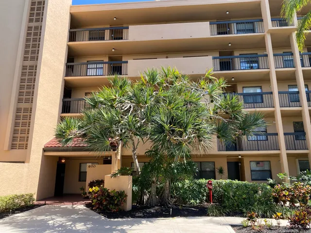 $5,200 | 600 Egret Circle, Unit 7401, Delray Beach, FL 33444