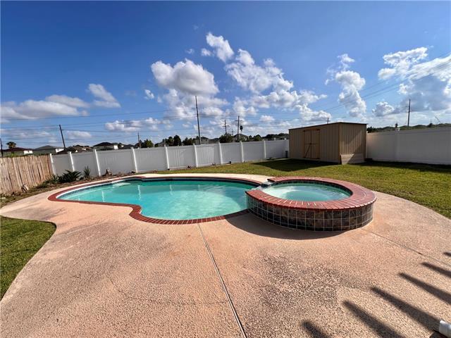 2153 Sutherland Place Harvey, LA 70058 - Photo 3 of 31