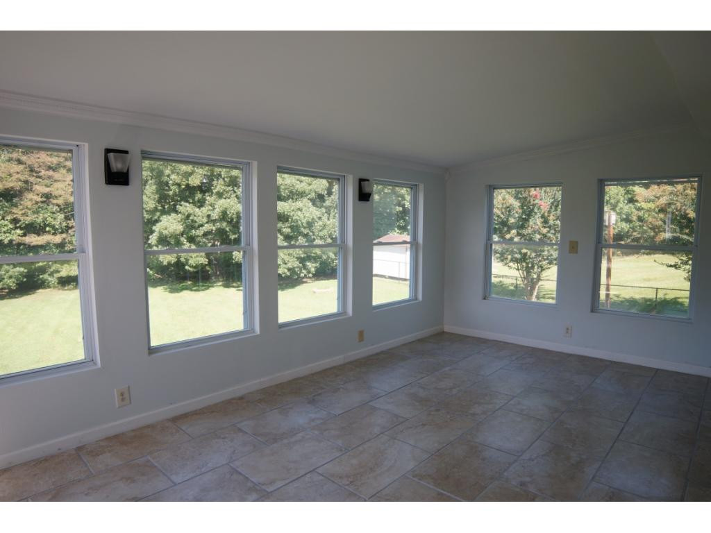 185 Young Road Johnson City, TN 37604 - Photo 9 of 14 Photo 10