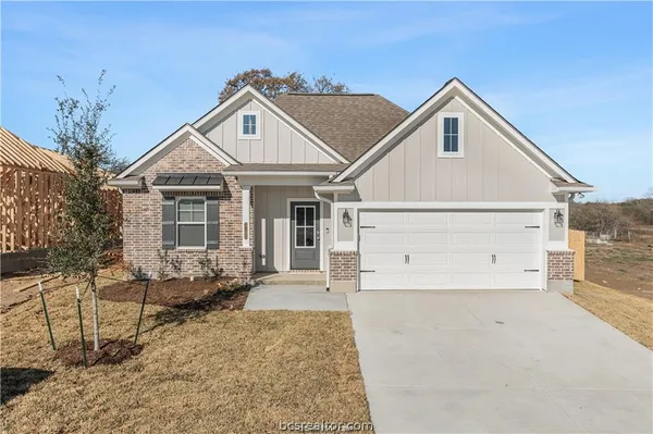 $2,400 | 3185 Normandy Way, Bryan, TX 77808