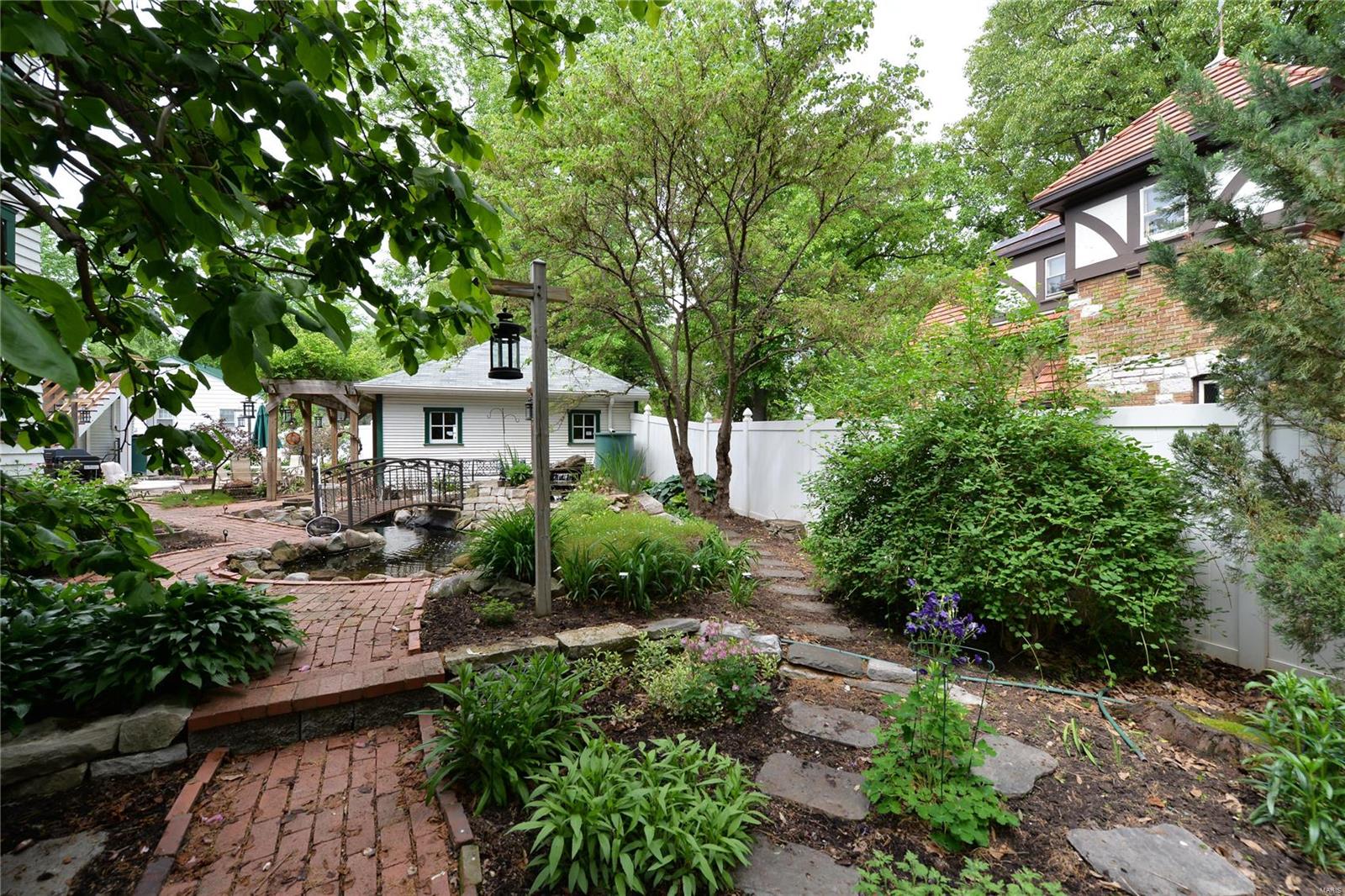 433 Carson Road St. Louis, MO 63135 - Photo 54 of 76 Gallery Image 54