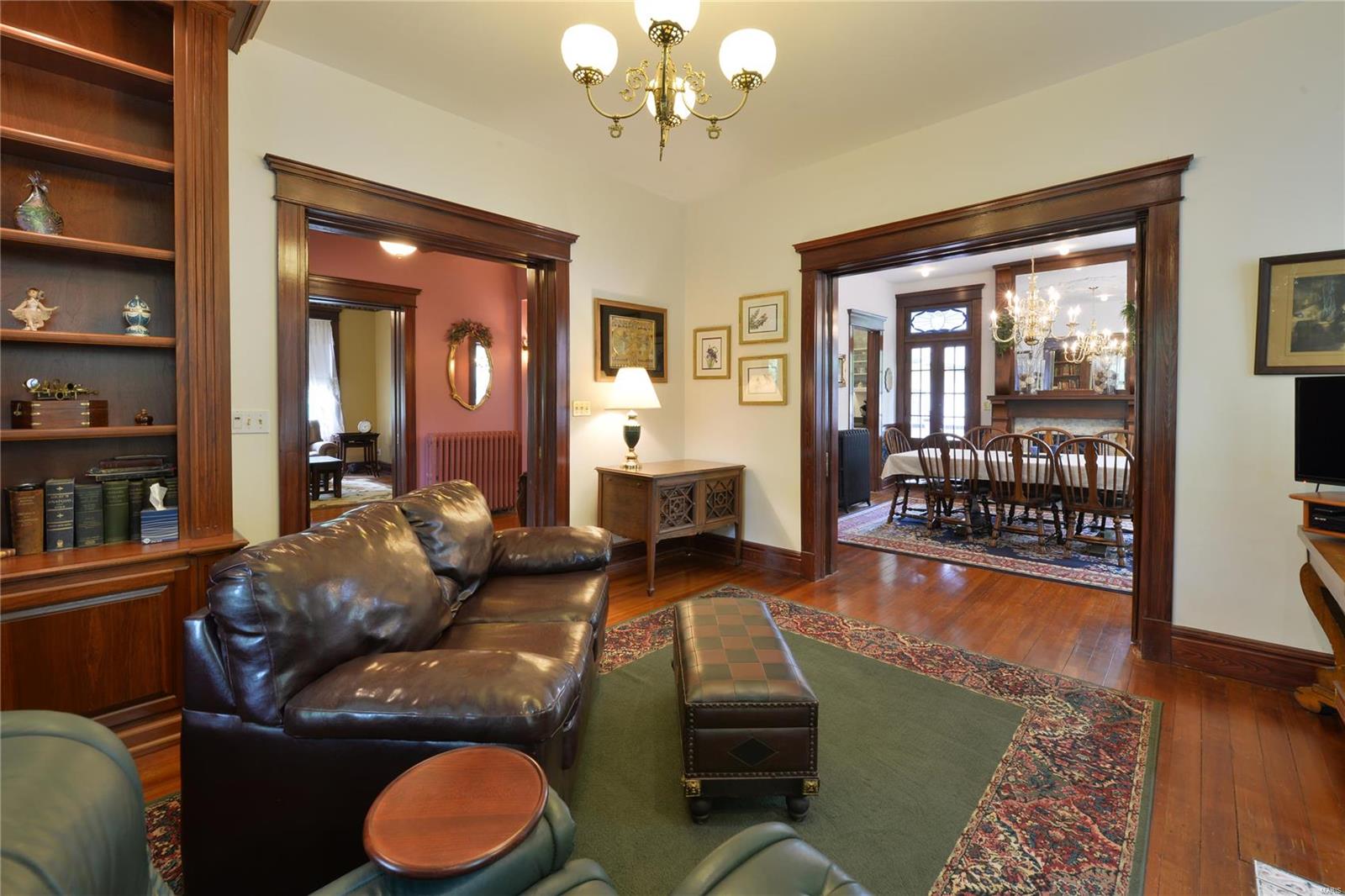 433 Carson Road St. Louis, MO 63135 - Photo 9 of 76 Gallery Image 9
